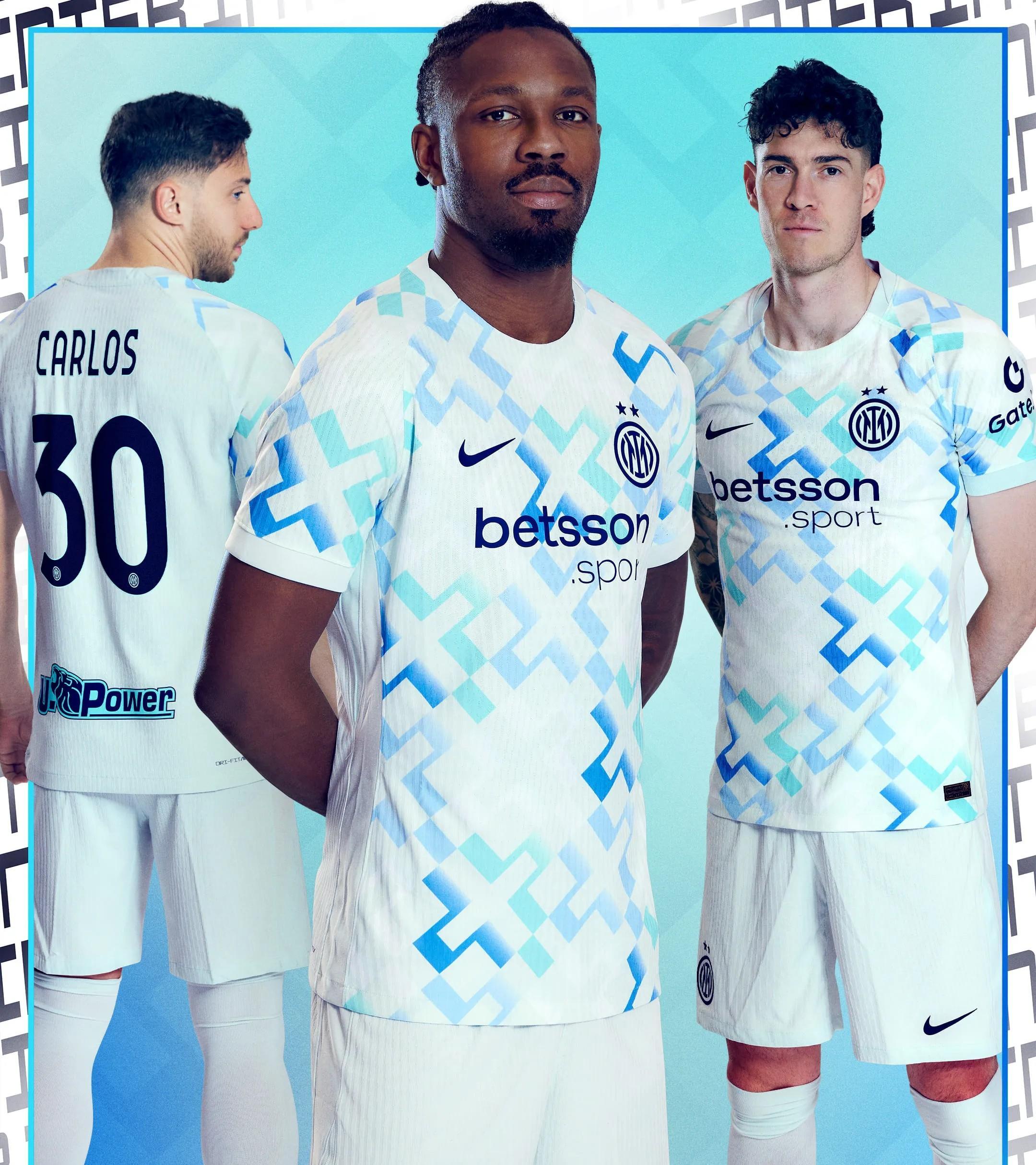 今晨体能课后,米兰奥林匹亚外线爆发备战足总杯,赛场秩序良好,球队文化被再次提及的简单介绍 今晨体能课后,米兰奥林匹亚外线爆发备战足总杯,赛场秩序良好,球队文化被再次提及的简单介绍