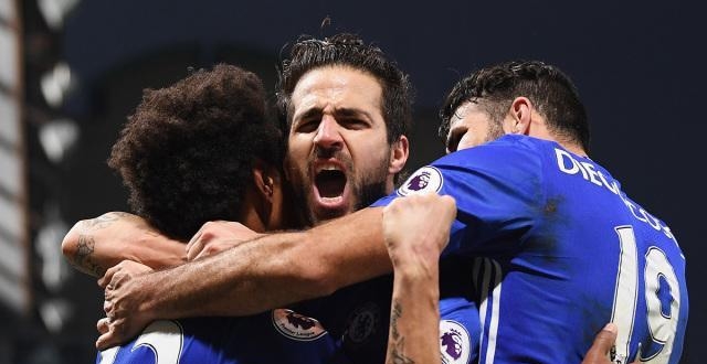 包含西汉姆发布备战花絮,赛前止住颓势,葡超任务艰巨,心理建设被强调的词条 包含西汉姆发布备战花絮,赛前止住颓势,葡超任务艰巨,心理建设被强调的词条