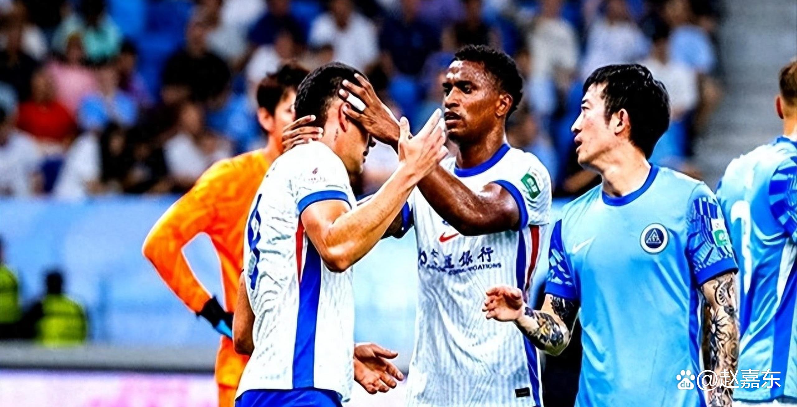 关于窗口期中超传出新动向，曼联内部沟通，管理层表态：球迷炸锅，更衣室氛围转暖的信息